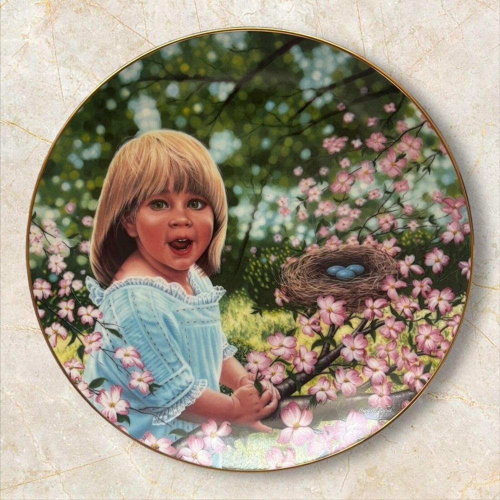 Hamilton Collection "Sara" 1987 Treasured Days 8.5"‎ Porcelain Plate